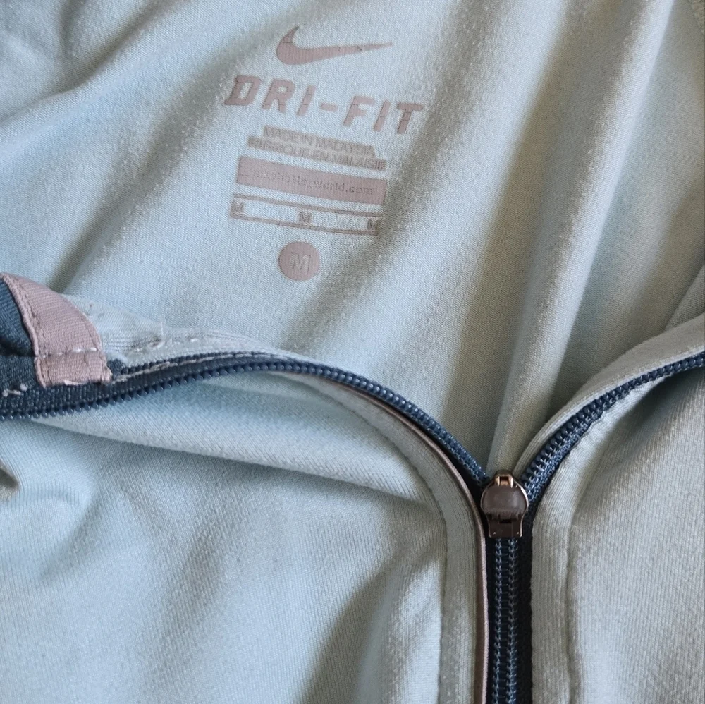 Nike Element 1/4 Zip Pullover Sweatshirt Running Dri-Fit Light Blue Size Medium